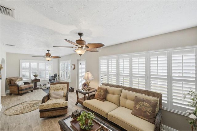 6144 Alexandria Circle, Fort Pierce, FL 34982