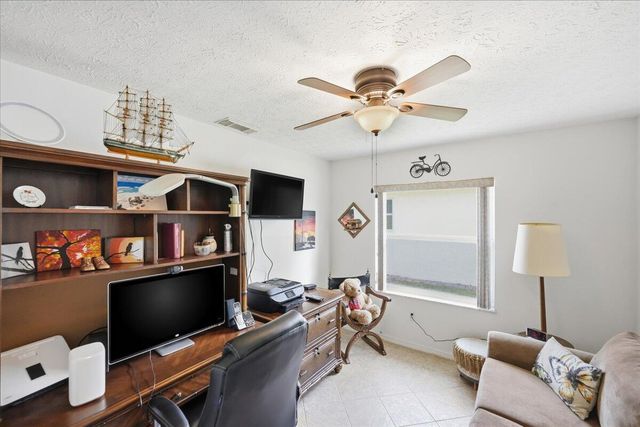 6144 Alexandria Circle, Fort Pierce, FL 34982