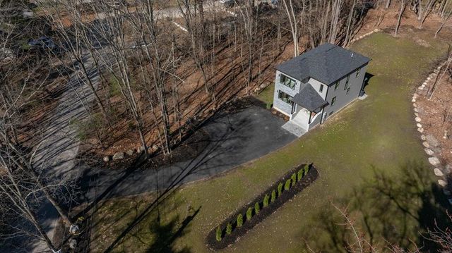 9 Trues Parkway, Sandown, NH 03873