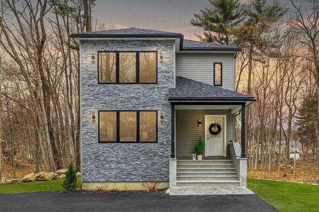 9 Trues Parkway, Sandown, NH 03873