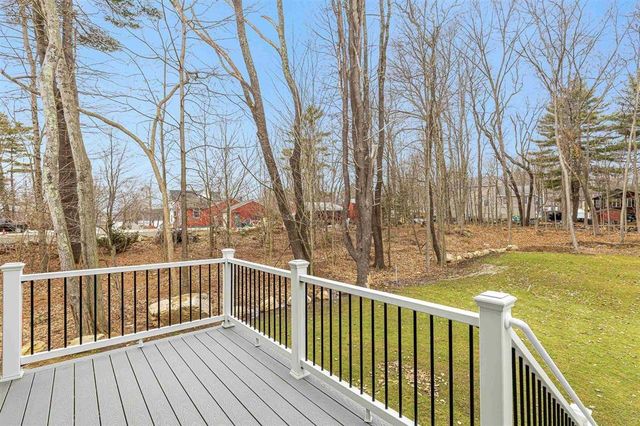 9 Trues Parkway, Sandown, NH 03873