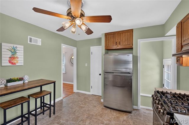 10949 Coral Ridge Drive, St Louis, MO 63123