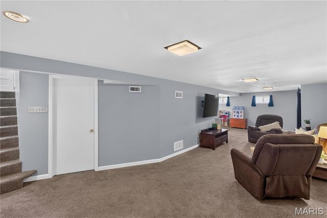 10949 Coral Ridge Drive, St Louis, MO 63123