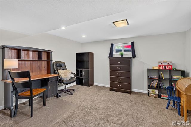 10949 Coral Ridge Drive, St Louis, MO 63123