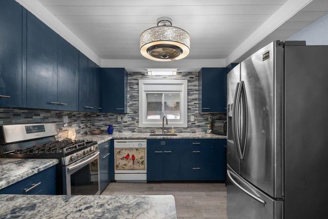 707 E BREWSTER STREET, Appleton, WI 54911