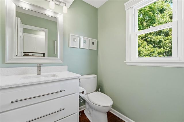 11728 W 108th Circle, Overland Park, KS 66210
