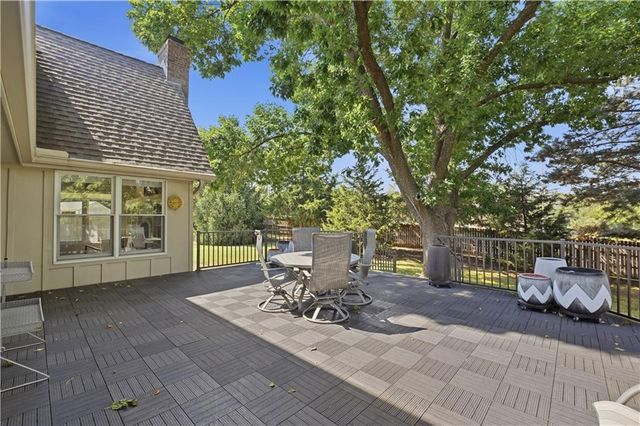 11728 W 108th Circle, Overland Park, KS 66210