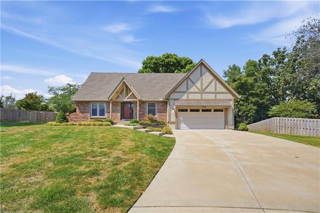 11728 W 108th Circle, Overland Park, KS 66210