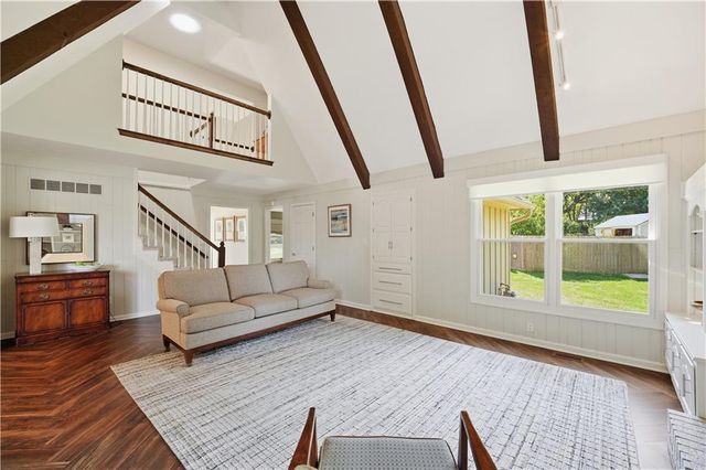 11728 W 108th Circle, Overland Park, KS 66210