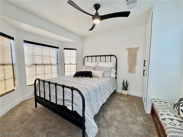 5269 Crooked Valley Drive, Las Vegas, NV 89149