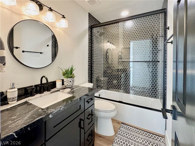 5269 Crooked Valley Drive, Las Vegas, NV 89149