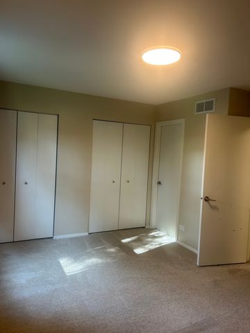 2464 Devonshire Court, Aurora, IL 60502