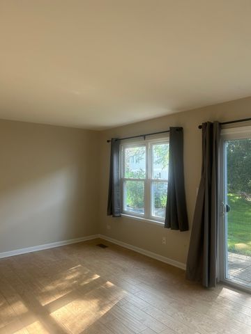 2464 Devonshire Court, Aurora, IL 60502