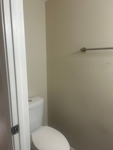2464 Devonshire Court, Aurora, IL 60502