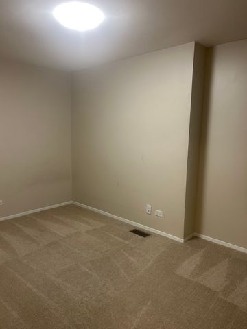 2464 Devonshire Court, Aurora, IL 60502
