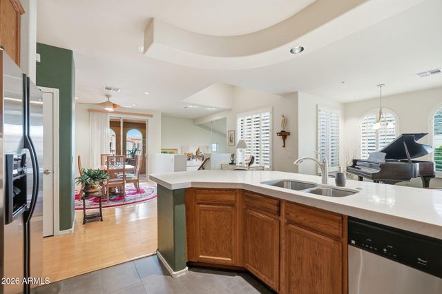 10655 N 9TH Street 212, Phoenix, AZ 85020