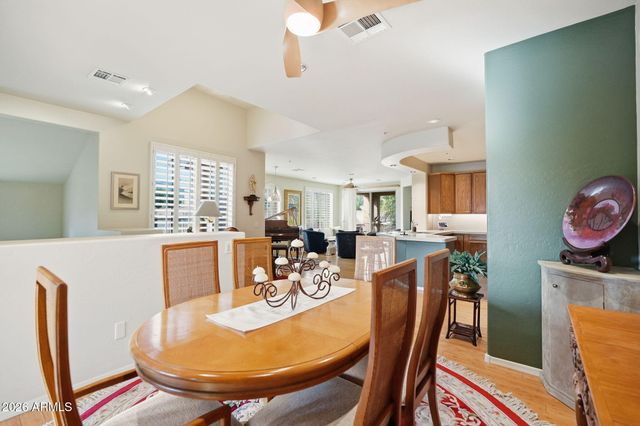 10655 N 9TH Street 212, Phoenix, AZ 85020