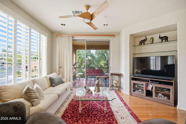 10655 N 9TH Street 212, Phoenix, AZ 85020