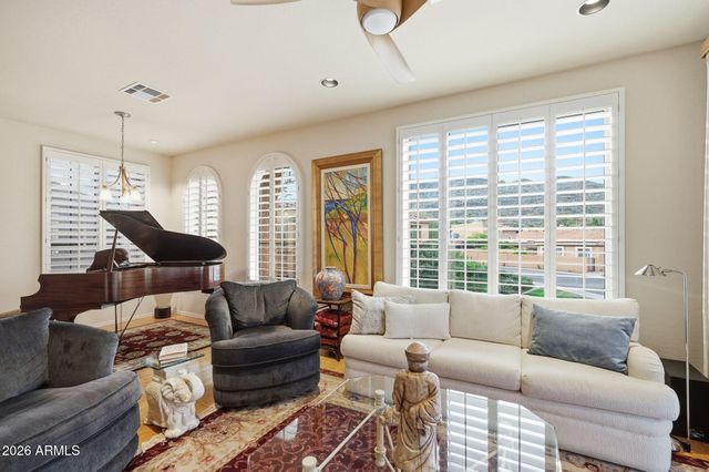 10655 N 9TH Street 212, Phoenix, AZ 85020