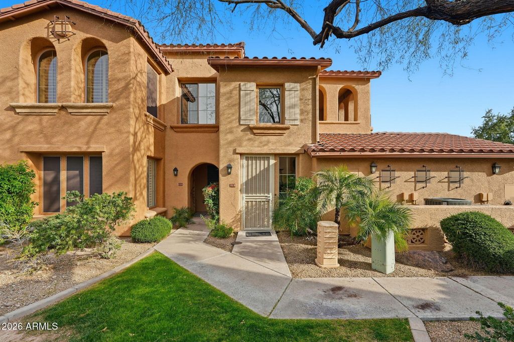 10655 N 9TH Street 212, Phoenix, AZ 85020