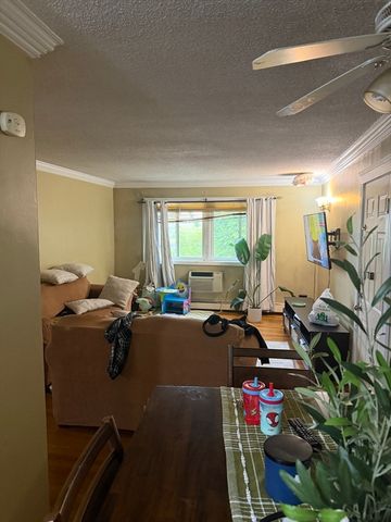 16 Everett Ave 1C, Boston, MA 02125