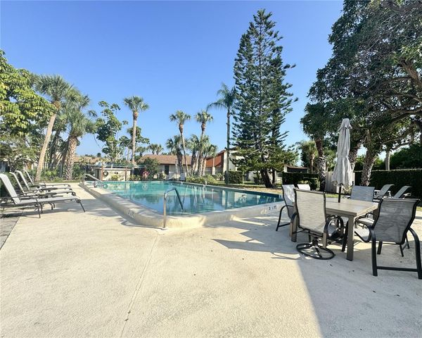 6207 COURTSIDE DRIVE 23, Bradenton, FL 34210