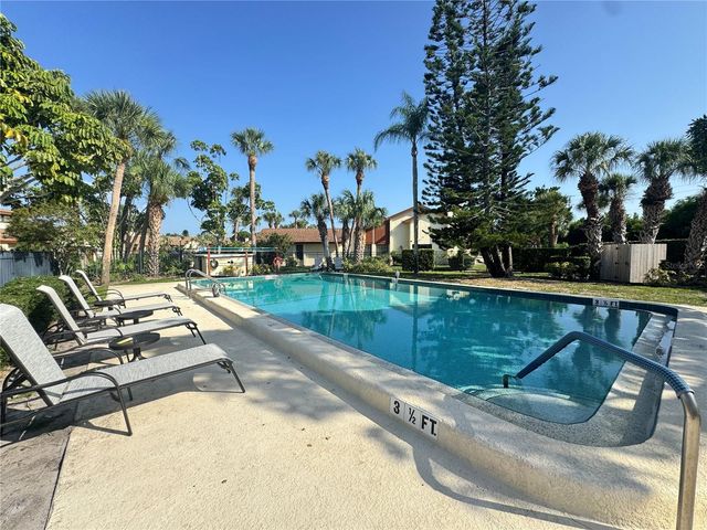 6207 COURTSIDE DRIVE 23, Bradenton, FL 34210