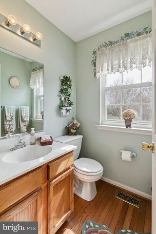 834 AMBER LN, West Chester, PA 19382