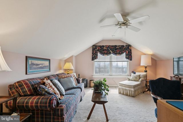 834 AMBER LN, West Chester, PA 19382