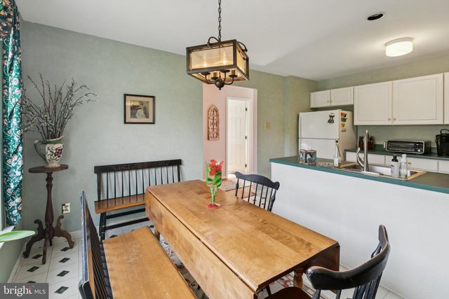 834 AMBER LN, West Chester, PA 19382