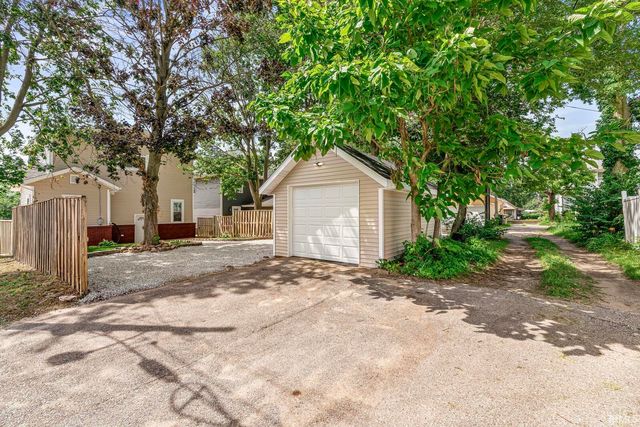 922 N Niles Avenue, South Bend, IN 46617