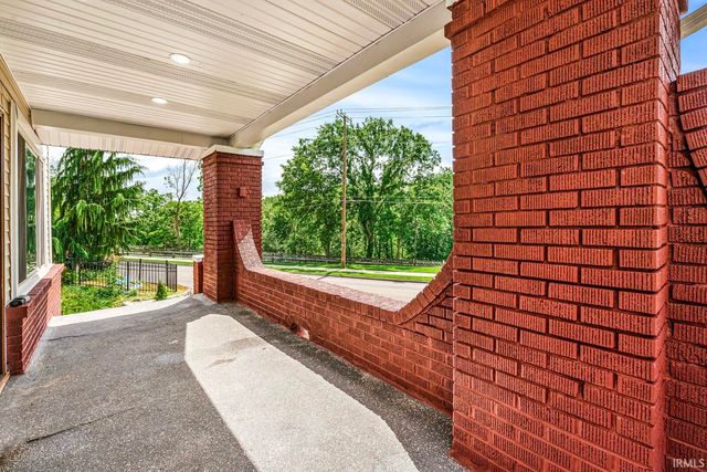 922 N Niles Avenue, South Bend, IN 46617