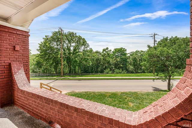 922 N Niles Avenue, South Bend, IN 46617
