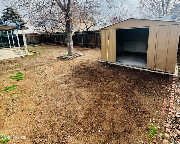 889 Glen Molly Drive, Sparks, NV 89434