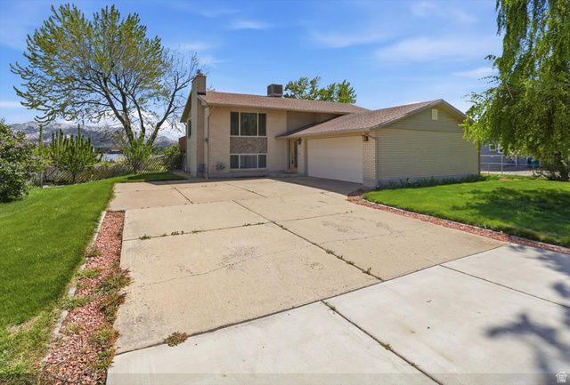 5396 S 4700 W, Hooper, UT 84315