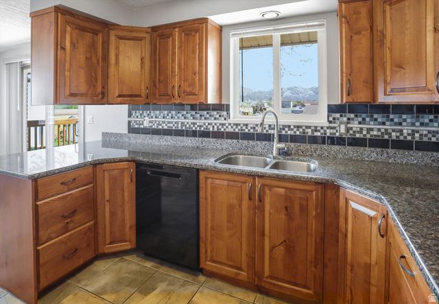5396 S 4700 W, Hooper, UT 84315