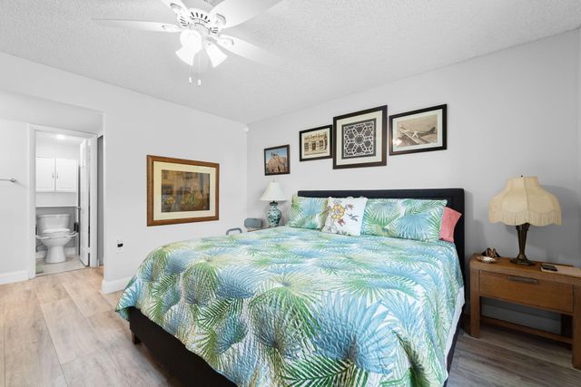 1709 Whitehall Drive 203, Davie, FL 33324