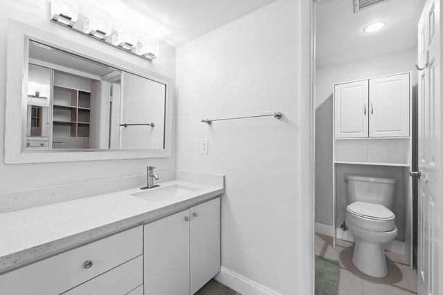 1709 Whitehall Drive 203, Davie, FL 33324