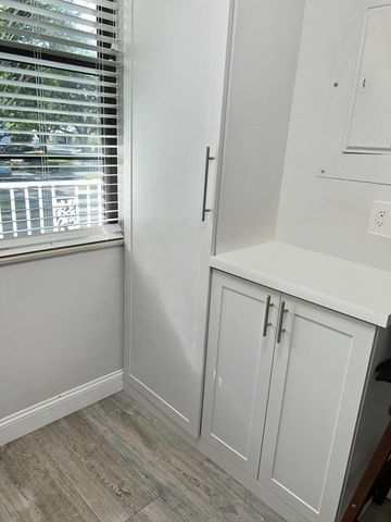 1709 Whitehall Drive 203, Davie, FL 33324