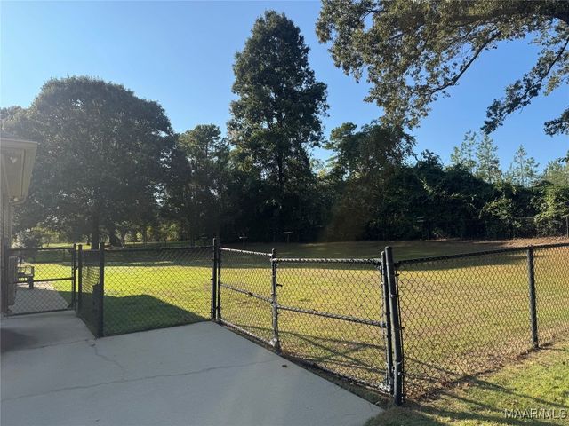 310 Hunters Ridge, Tallassee, AL 36078