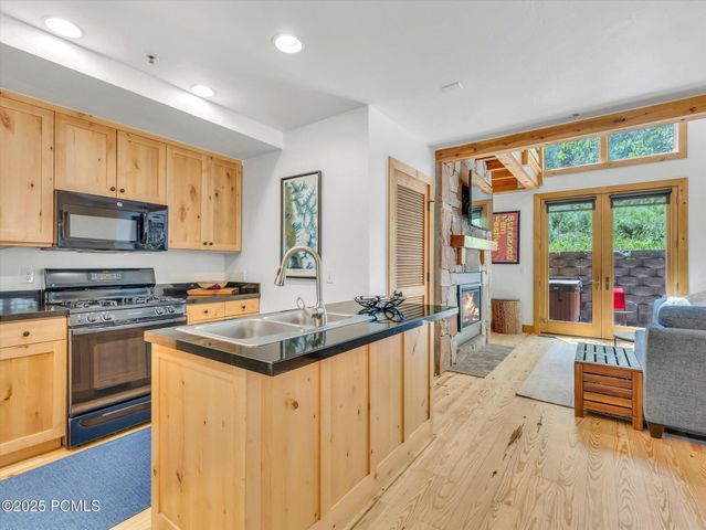 670 Deer Valley Loop Road 16, Park City, UT 84060