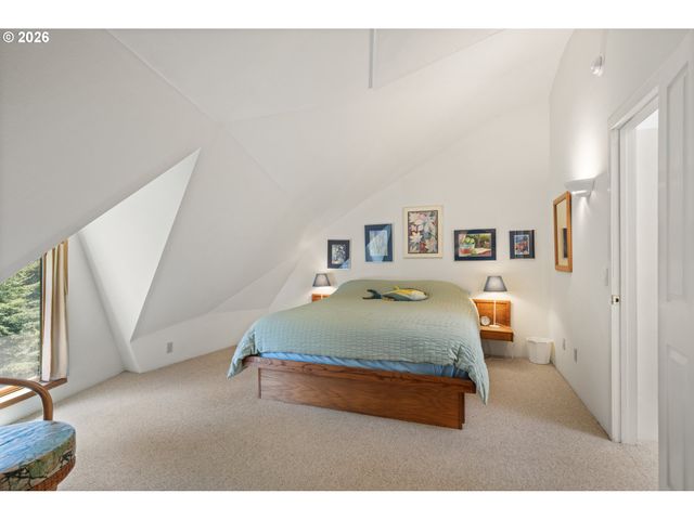 18698 CORNETT Rd, Brookings, OR 97415
