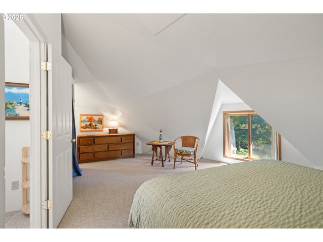 18698 CORNETT Rd, Brookings, OR 97415