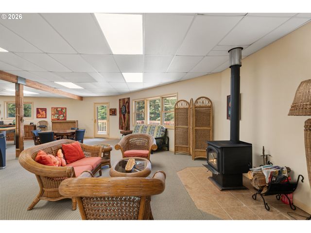 18698 CORNETT Rd, Brookings, OR 97415