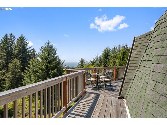 18698 CORNETT Rd, Brookings, OR 97415