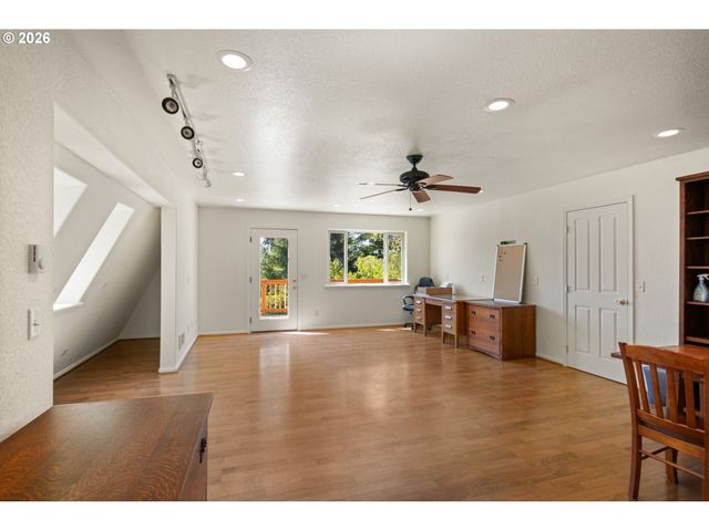 18698 CORNETT Rd, Brookings, OR 97415