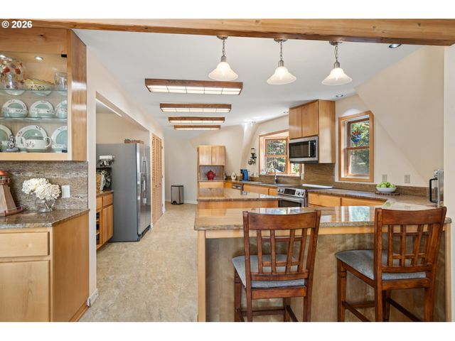 18698 CORNETT Rd, Brookings, OR 97415