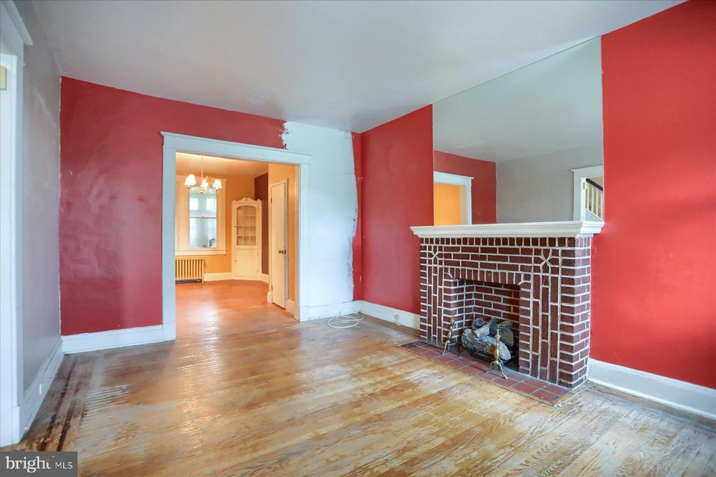 Image 24 of property listing at 2417 N PULASKI ST, Baltimore, MD 21217
