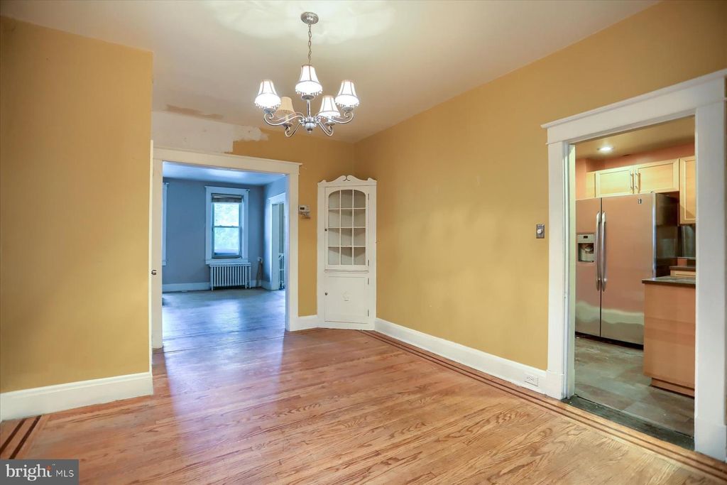 Image 28 of property listing at 2417 N PULASKI ST, Baltimore, MD 21217