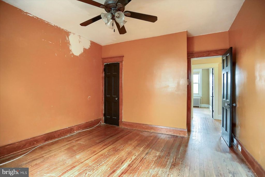 Image 30 of property listing at 2417 N PULASKI ST, Baltimore, MD 21217